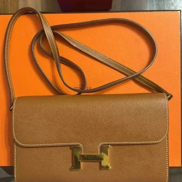 HERMES EPSOM CONSTANCE LONG WALLET TO GO 
GOLD - Picture 16 of 16